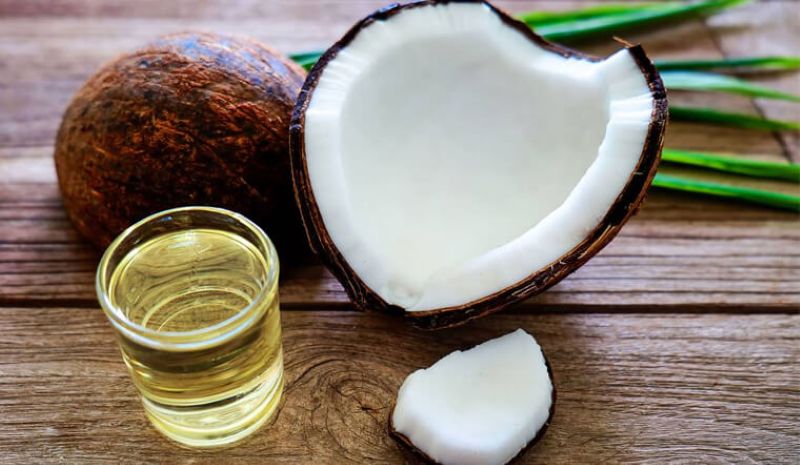 Dầu dừa dưỡng mi có tác dụng gì?