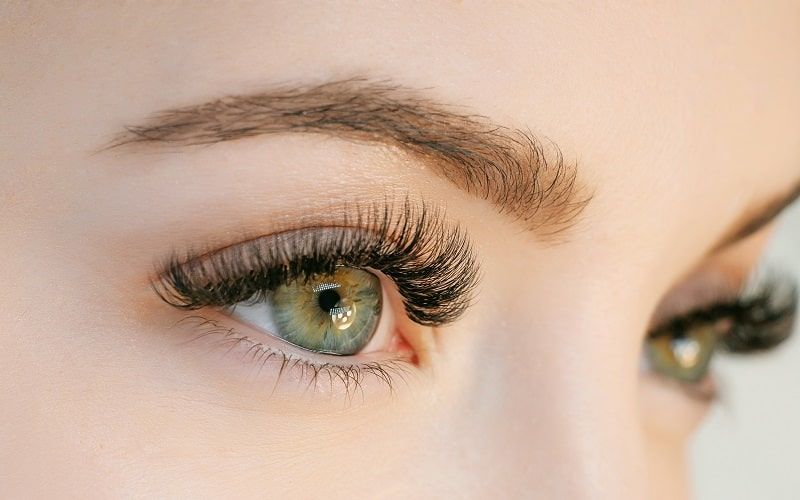 Cách dưỡng lông mi dài và cong tự nhiên hiệu quả